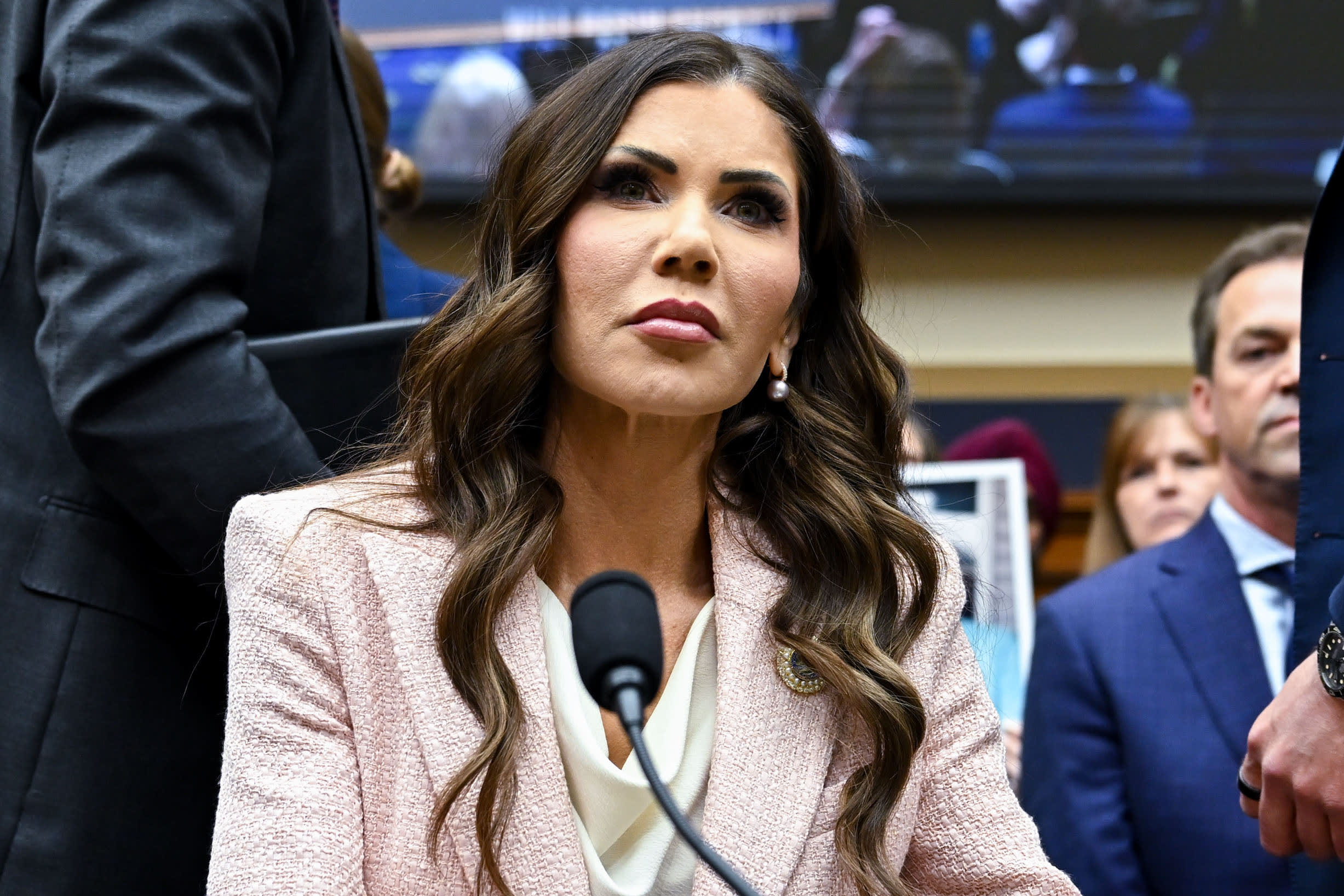 Fox News recently unveiled new evidence alleging that Kristi Noem stole ...